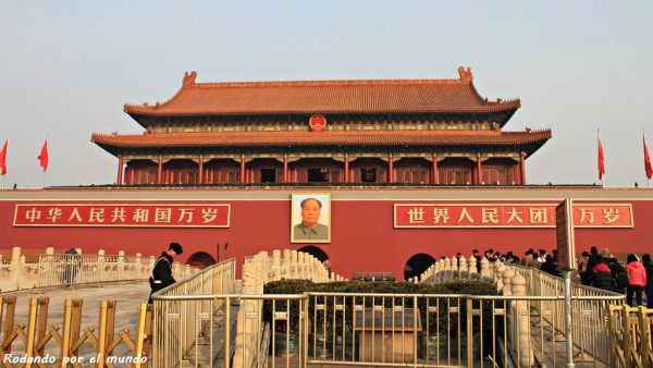 La Puerta de la Paz Celestial es una de las imágenes más reconocibles de Pekín.