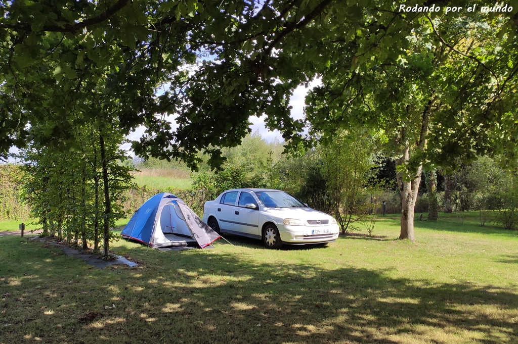 Camping por la Bretaña