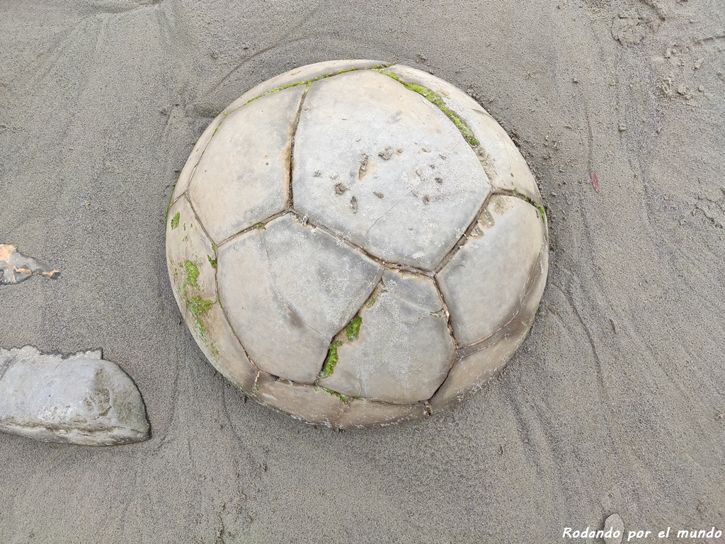 Moeraki Boulders