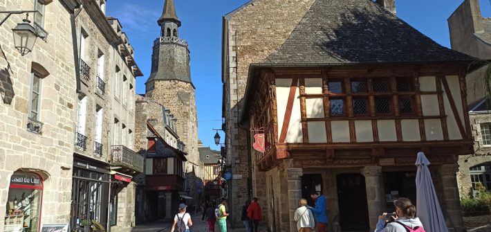 Dinan